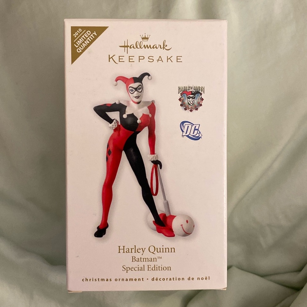 Harley Quinn, Batman, special edition hallmark ornament!!